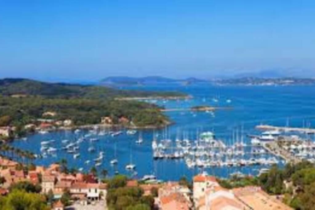 studio climatisé proche port et plages La Londe-les-Maures Exterior foto